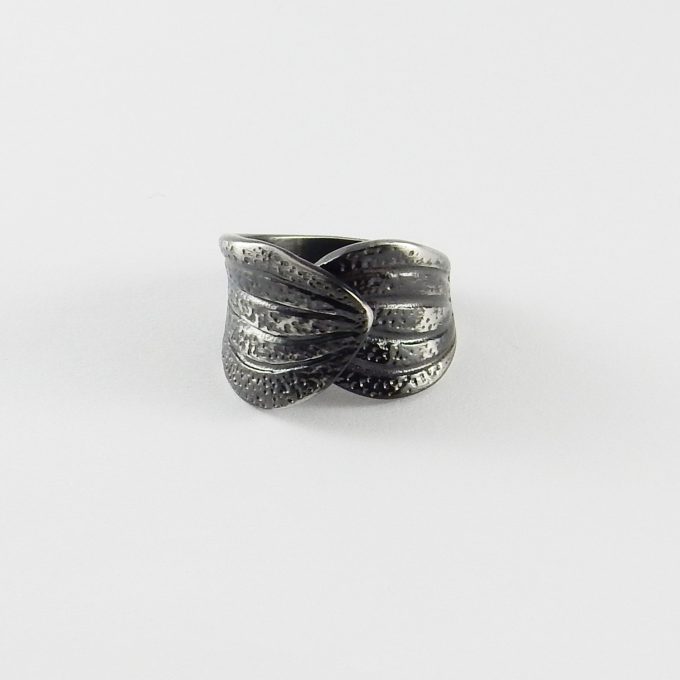 AN1057  ANILLO NEGRO