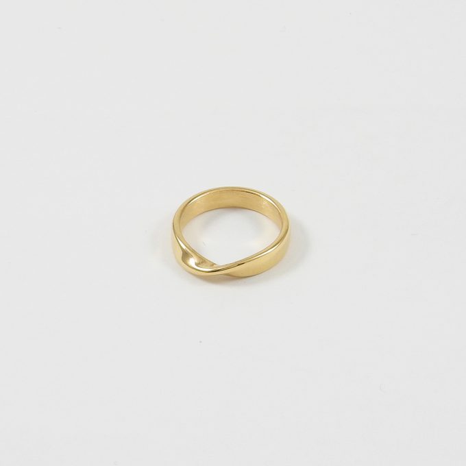 AN1515  ANILLO DORADO