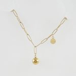 D2681  DIJE DORADO CON CADENA